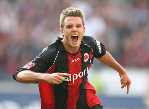 足球市场的 足球市场的