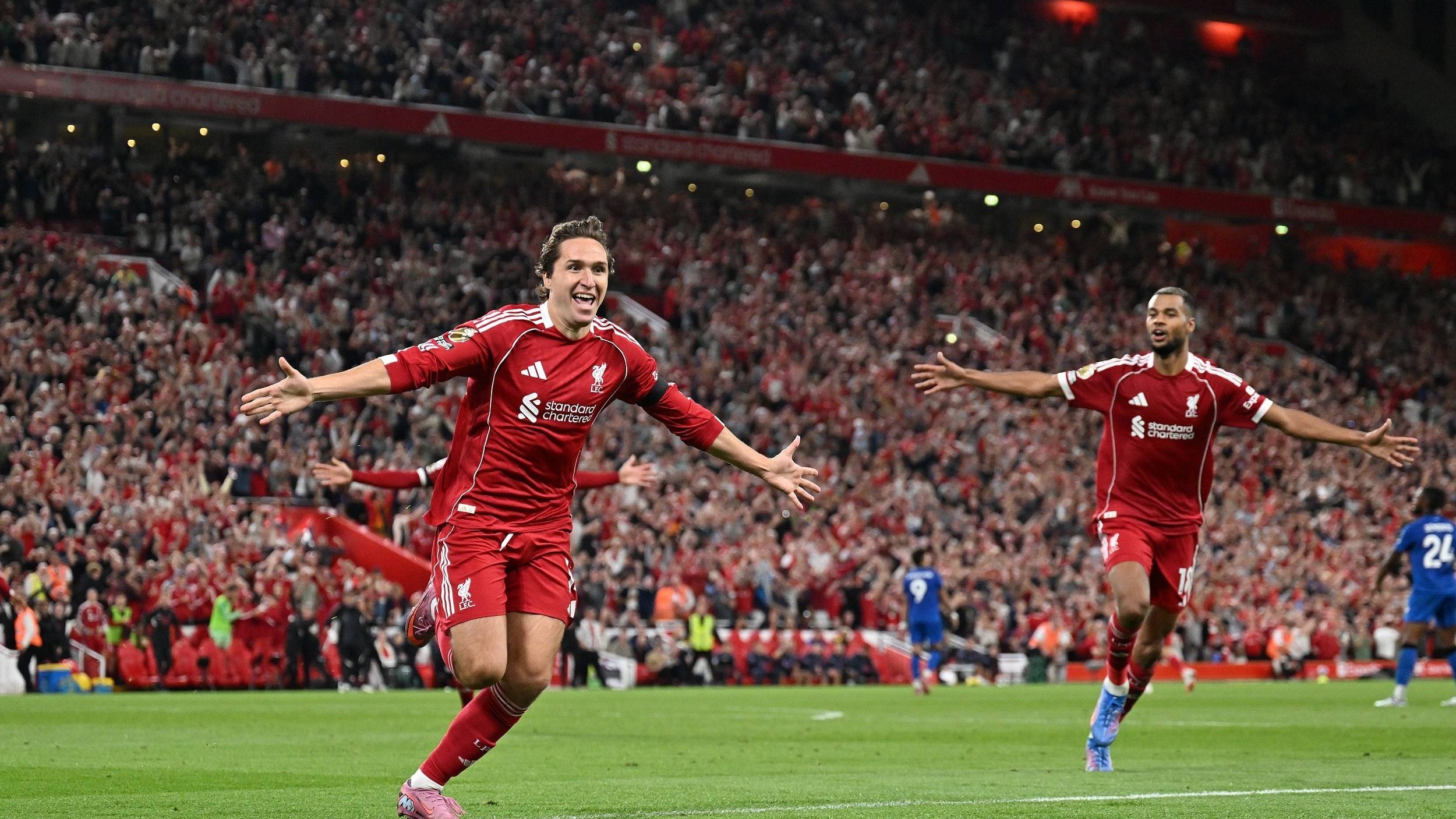 与后防线保 与后防线保