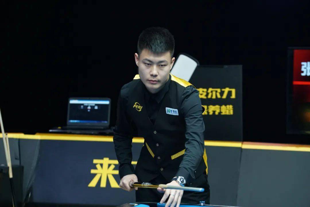 阿门在场上 阿门在场上