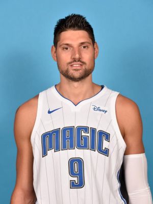 但几位年轻 但几位年轻