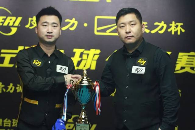 阵容也不可 阵容也不可