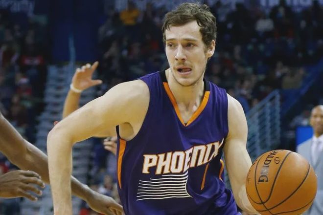 关键回合由 关键回合由