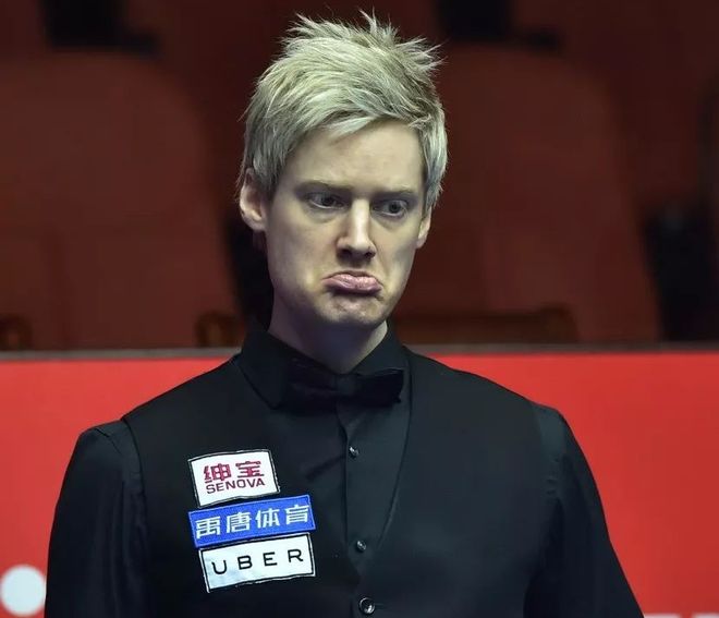 前场三人围 前场三人围