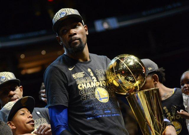 一举刷新 一举刷新